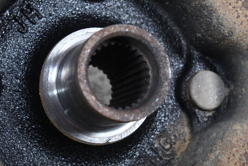 Metal splined shaft.