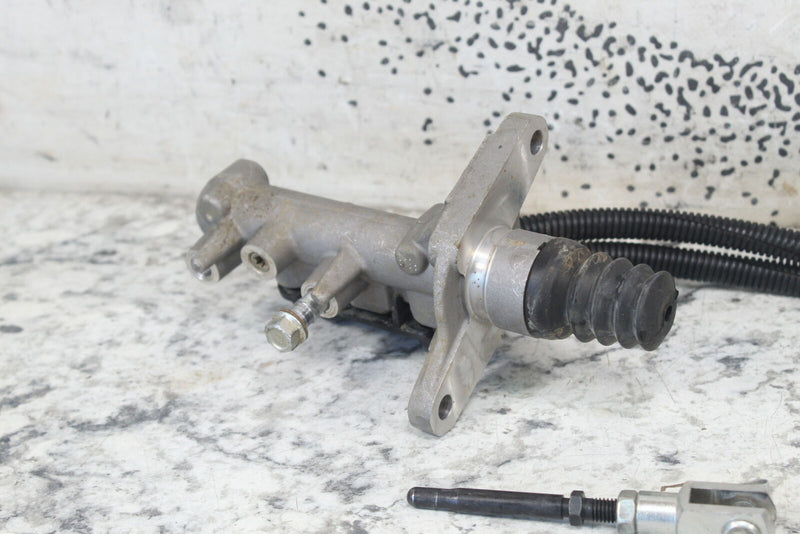 2021 CAN-AM COMMANDER 1000 XT Hydraulic Brake Master Cylinder 705601863 - ATV