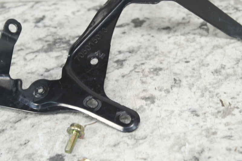 2021 CAN-AM COMMANDER 1000 XT Right Headlight Bracket Support 705015073 - ATV
