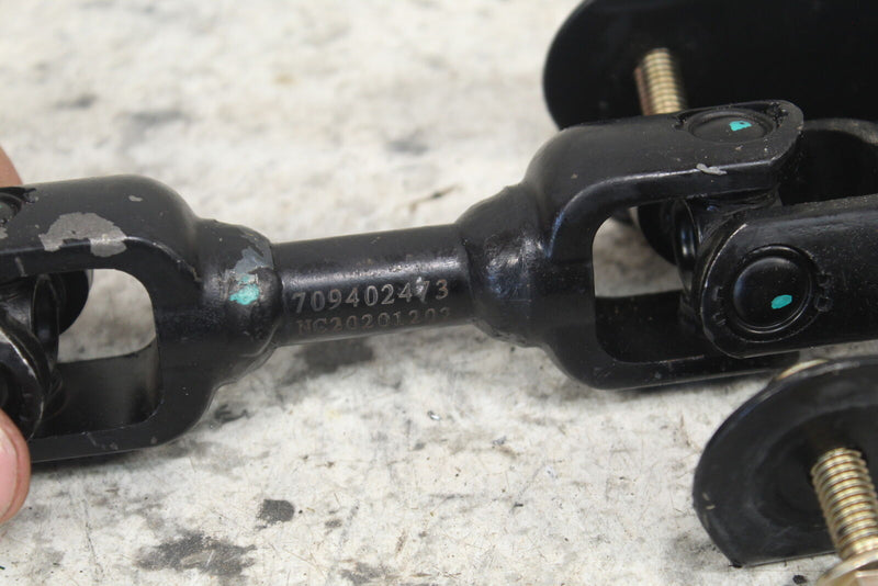 2021 CAN-AM COMMANDER 1000 XT Upper Steering Shaft Linkage Post Column 709402473 - ATV
