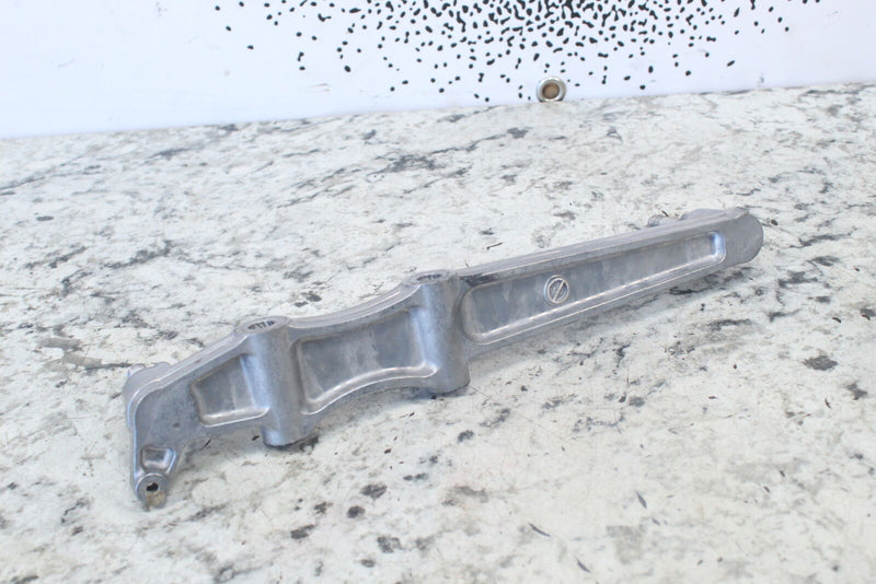 2004 YAMAHA WAVERUNNER FX CRUISER HO Oil Tank Bracket Mount 6B6-13151-00-94