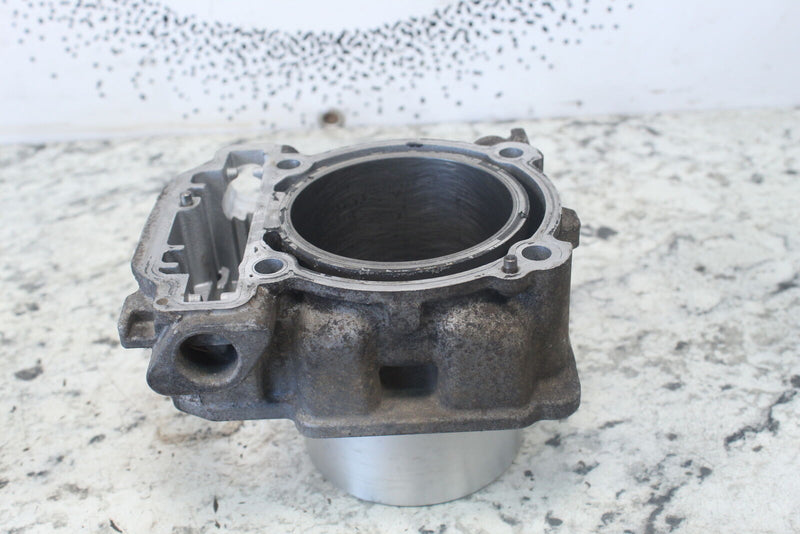 2013 CAN-AM OUTLANDER 1000 XMR Front Cylinder Jug 420623566